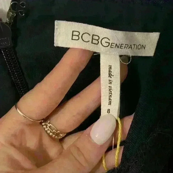 Navy semi formal dress size 8 - Picture 3 of 6